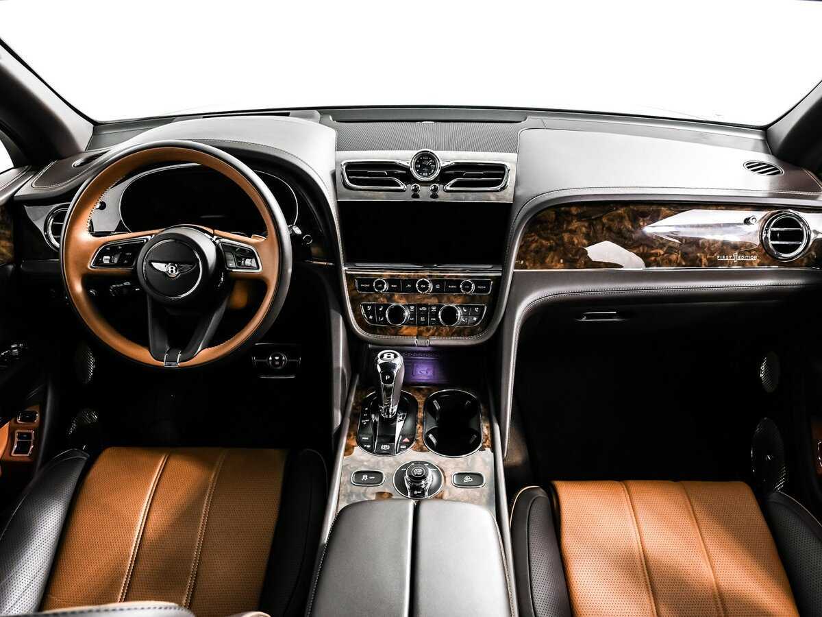 Bentley Bentayga, 2021 Фото №11