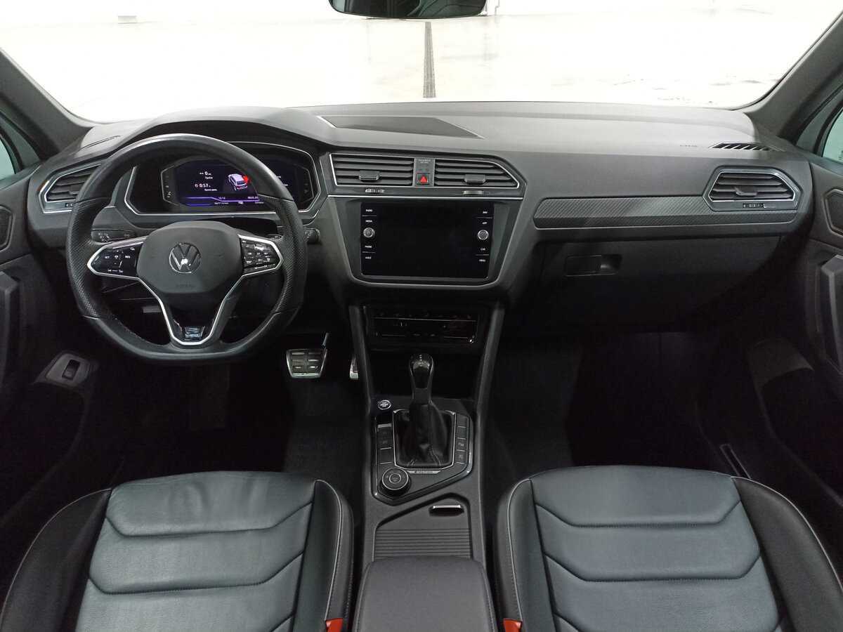 Volkswagen Tiguan, 2021 Фото №14