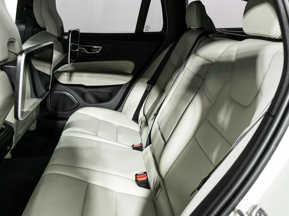 Volvo V60 Cross Country, 2019 Фото №10