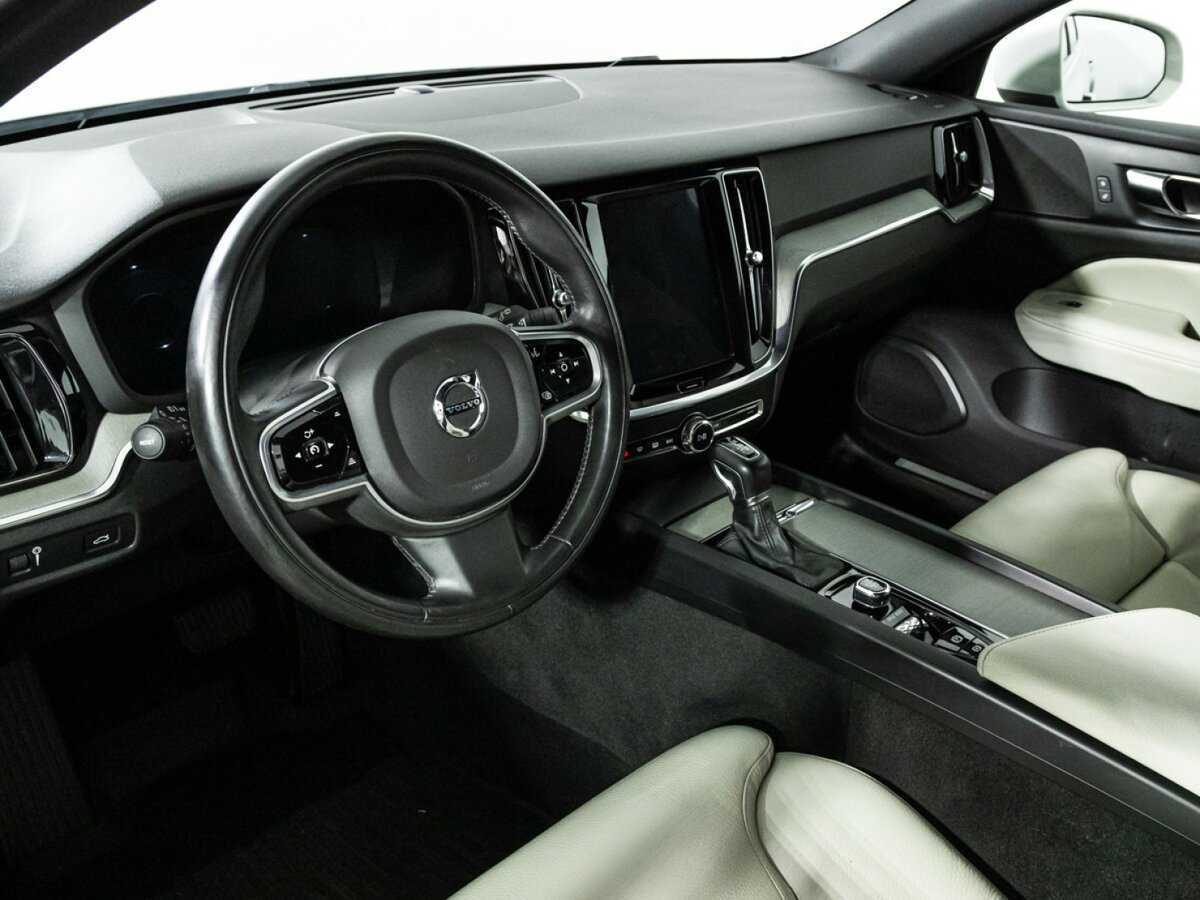 Volvo V60 Cross Country, 2019 Фото №11