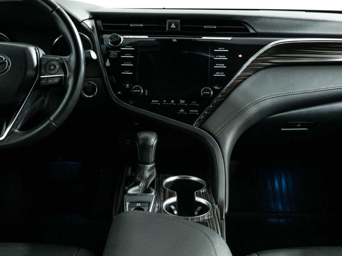 Toyota Camry, 2020 Фото №14