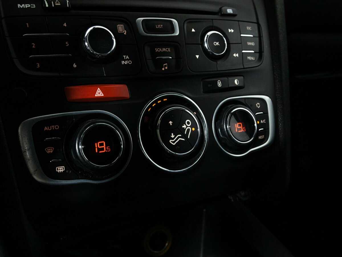 Citroen C4, 2011 Фото №15