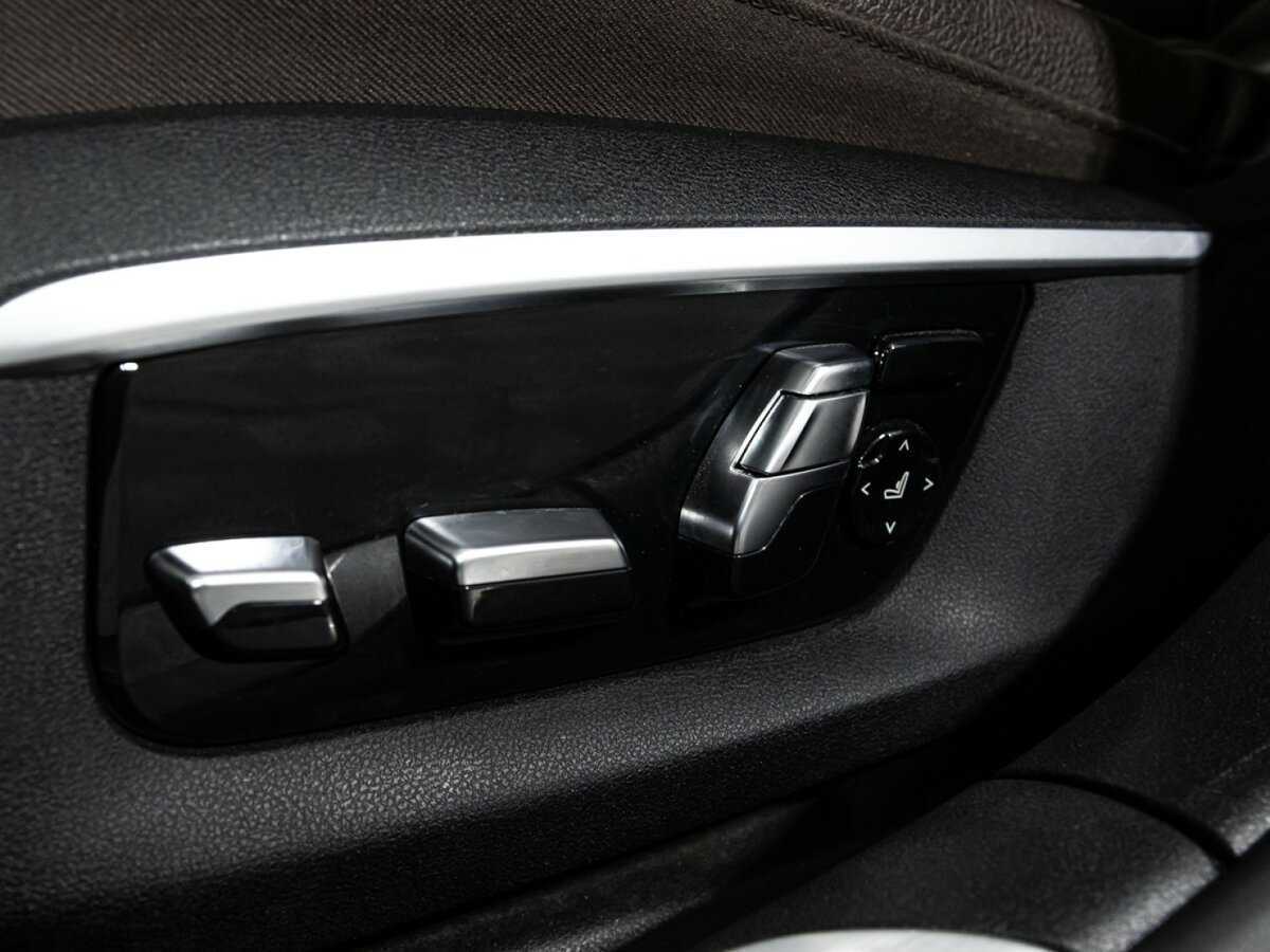 BMW 7 серии 730d xDrive, 2016 Фото №17