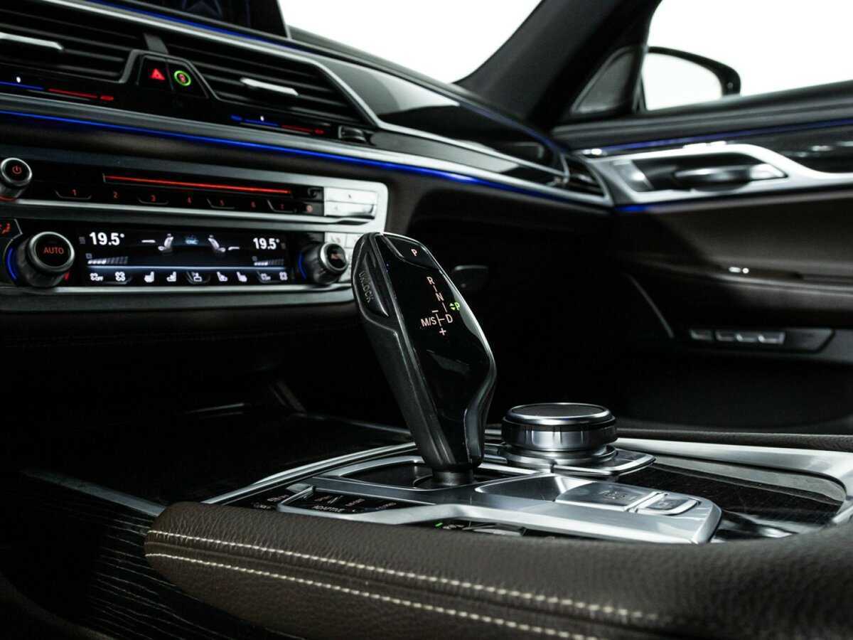 BMW 7 серии 730d xDrive, 2016 Фото №24