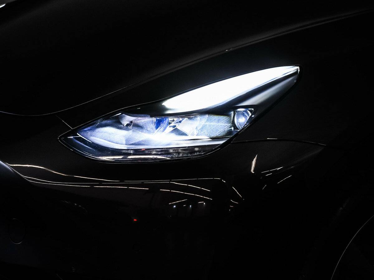 Tesla Model Y Long Range, 2021 Фото №17