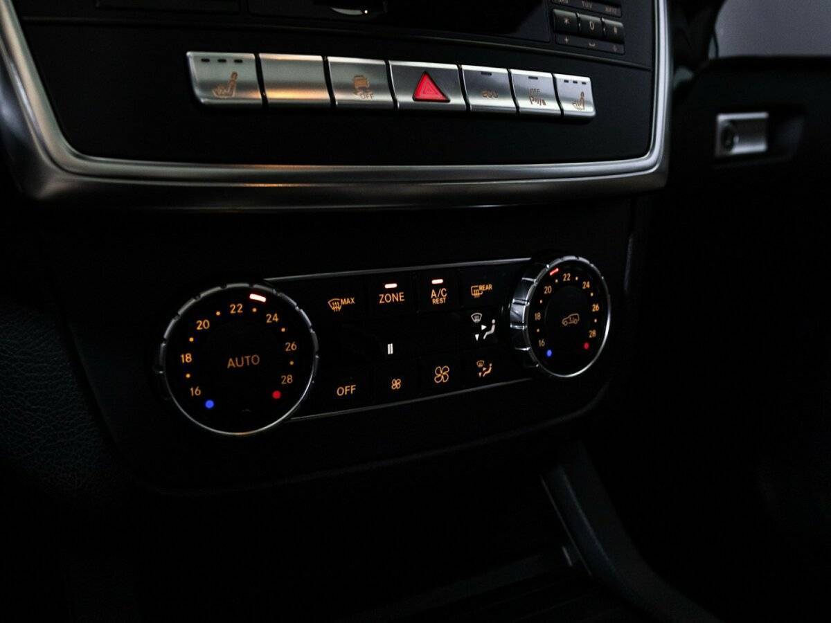 Mercedes-Benz GL-Класс 350 CDI BlueTEC, 2015 Фото №22