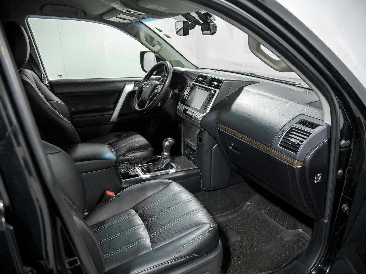 Toyota Land Cruiser Prado, 2017 Фото №24