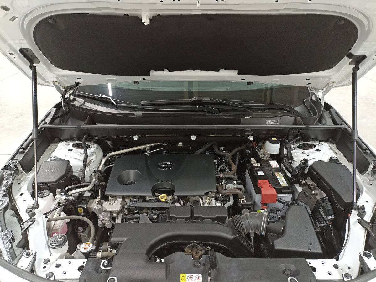 Toyota RAV4, 2021 Фото №9