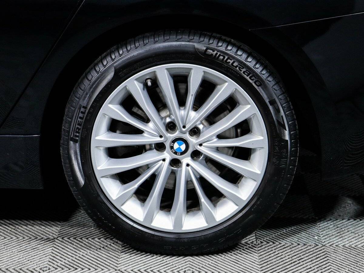 BMW 5 серии 530i, 2020 Фото №12