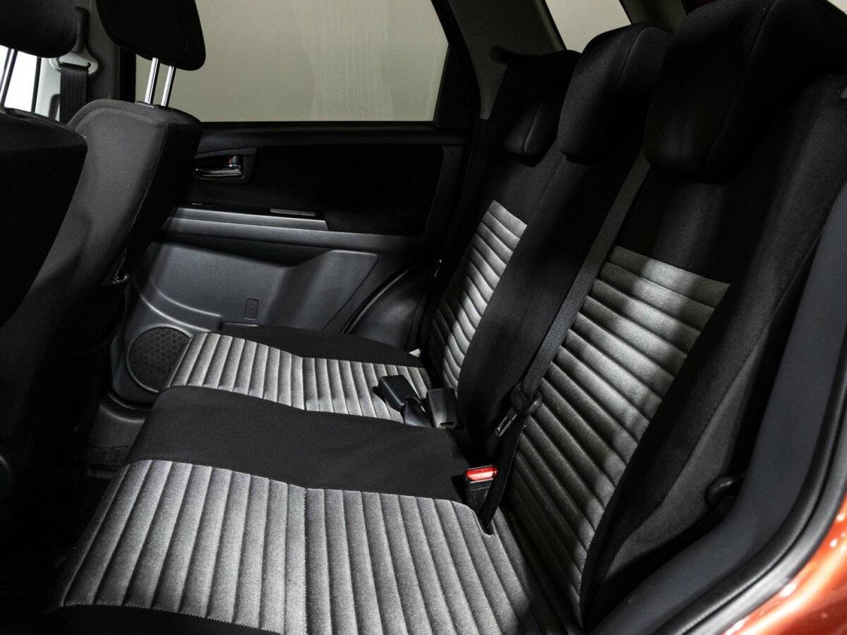 Suzuki SX4, 2010 Фото №10