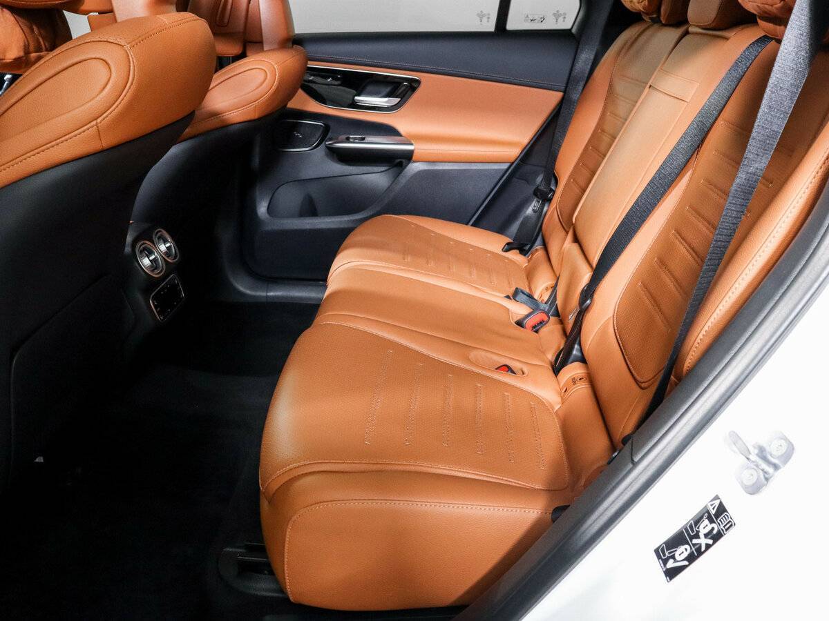 Mercedes-Benz GLC 300 L, 2023 - 12 500 км. | Фото №7