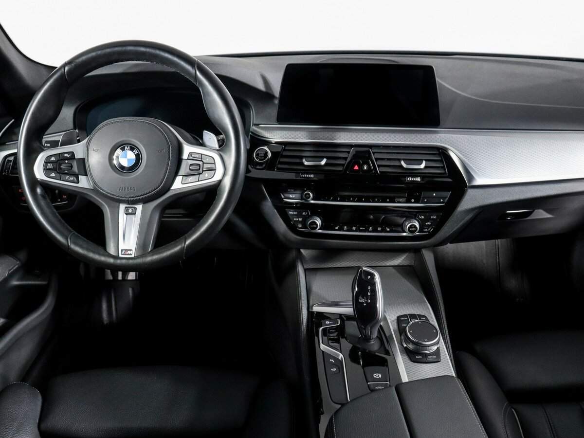 BMW 5 серии 530i xDrive, 2018 Фото №13