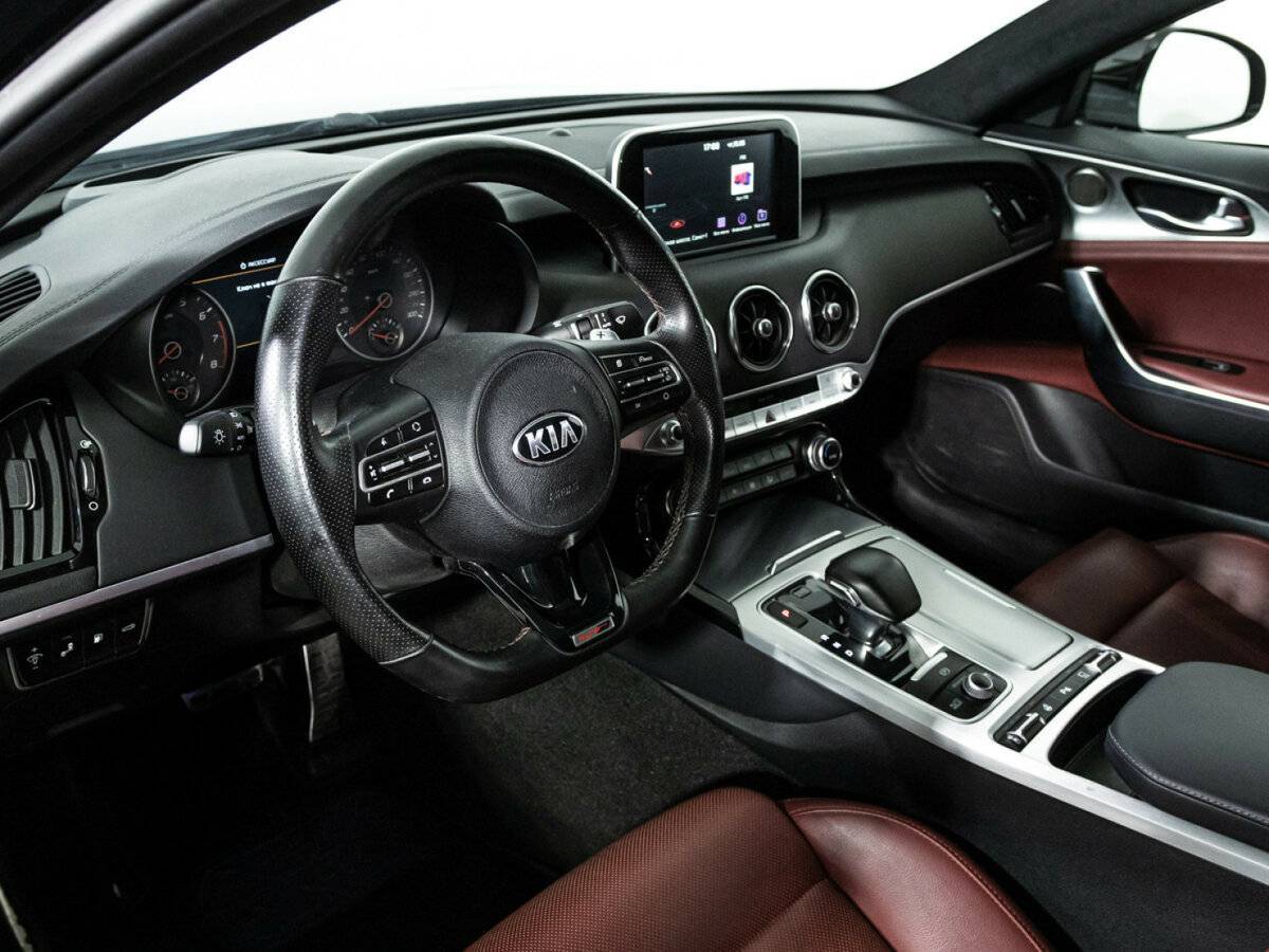 Kia Stinger, 2018 Фото №11