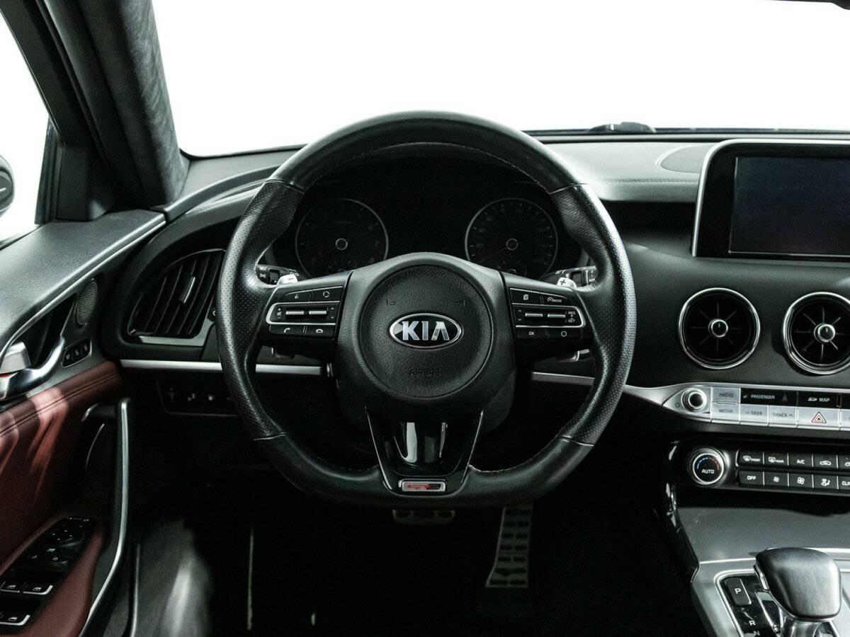 Kia Stinger, 2018 Фото №27