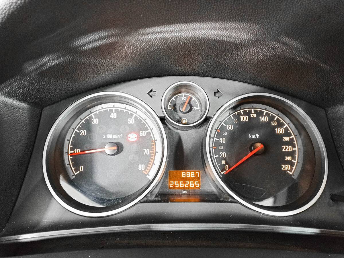 Opel Astra GTC, 2011 Фото №12