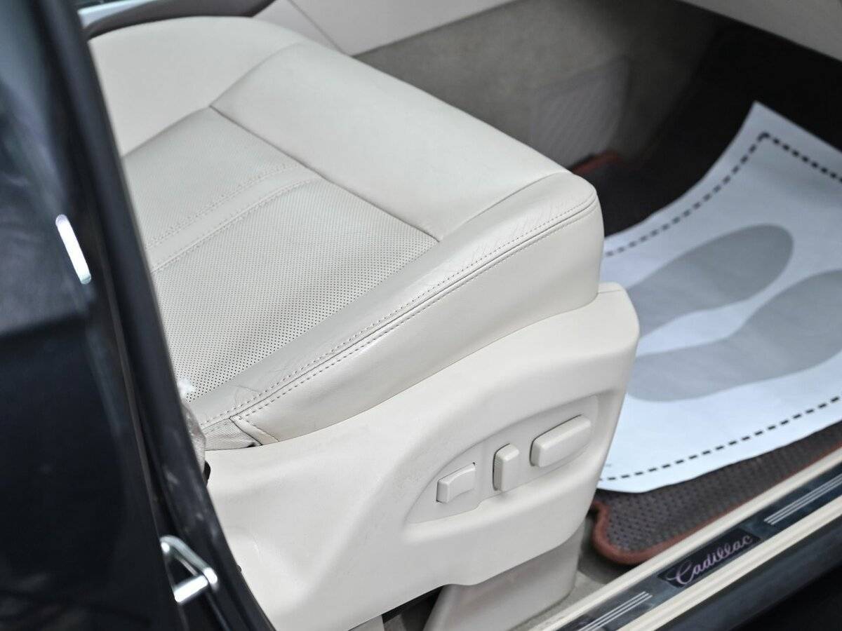 Cadillac SRX, 2013 Фото №14