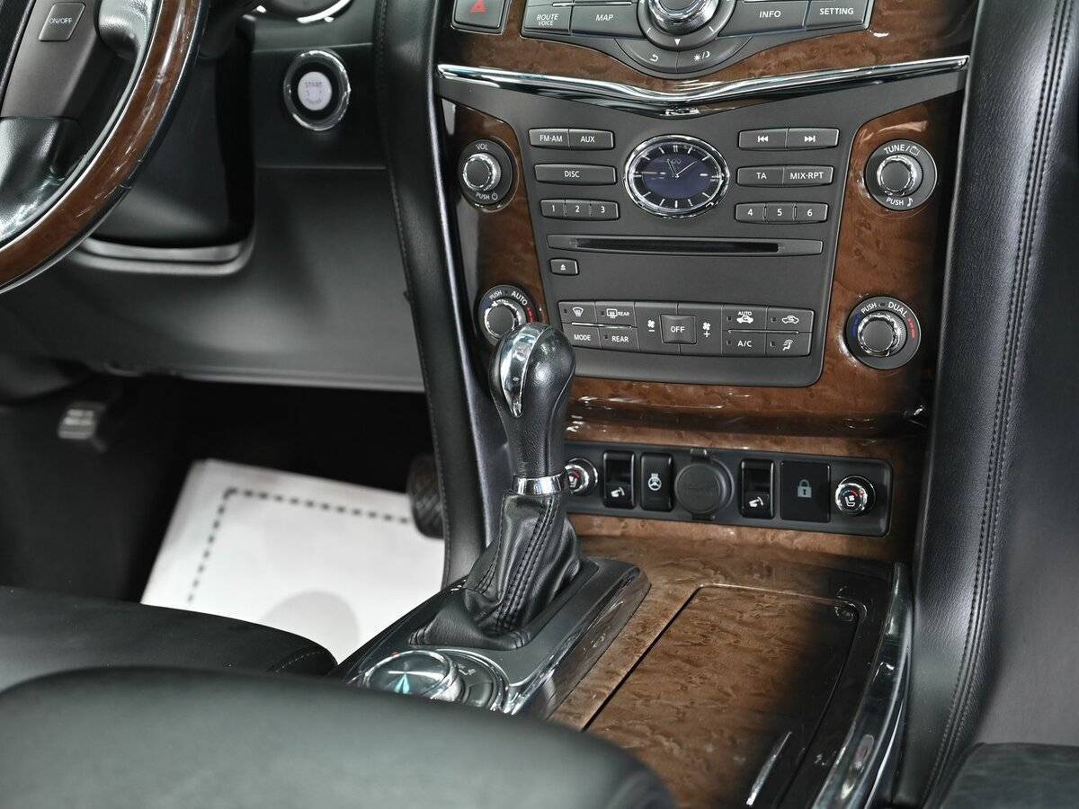 Infiniti QX80, 2013 Фото №12