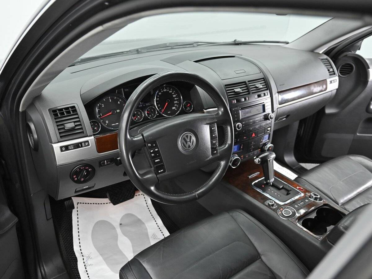 Volkswagen Touareg, 2010 Фото №8