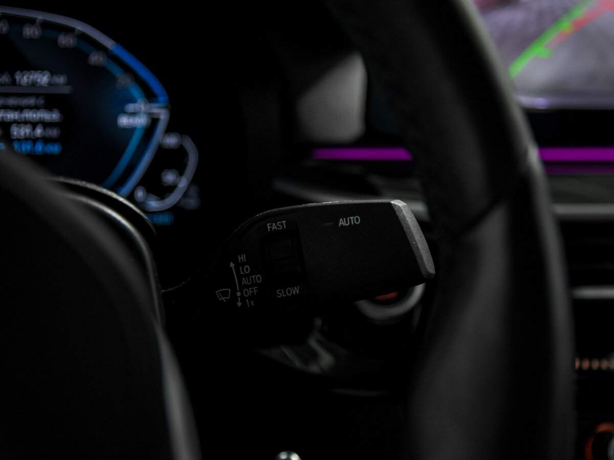 BMW 5 серии 530e xDrive, 2022 Фото №11