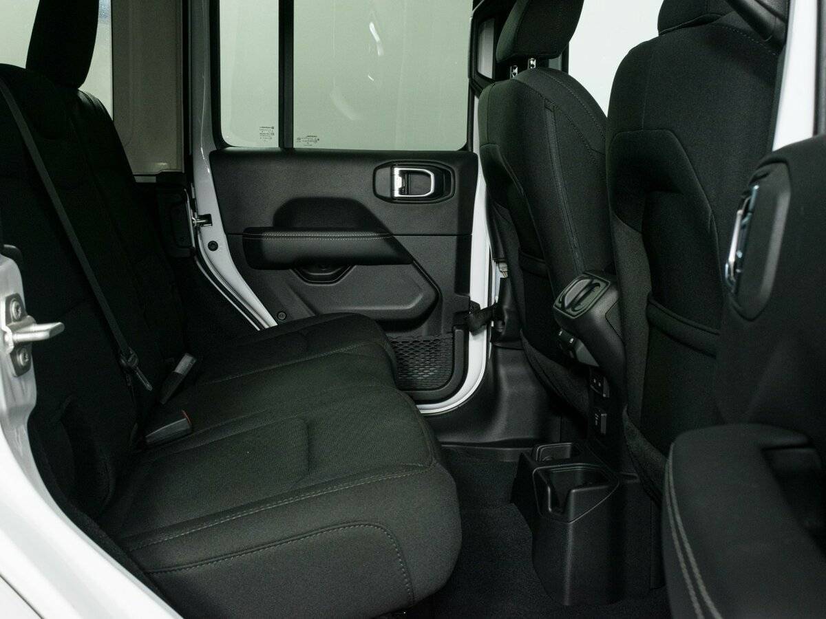Jeep Wrangler, 2022 Фото №12
