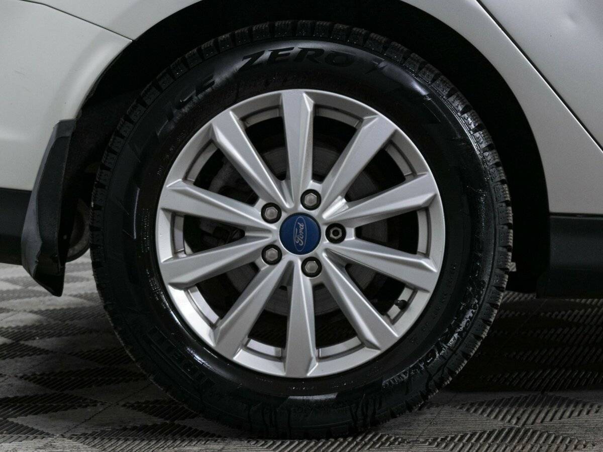 Ford Focus, 2011 Фото №16