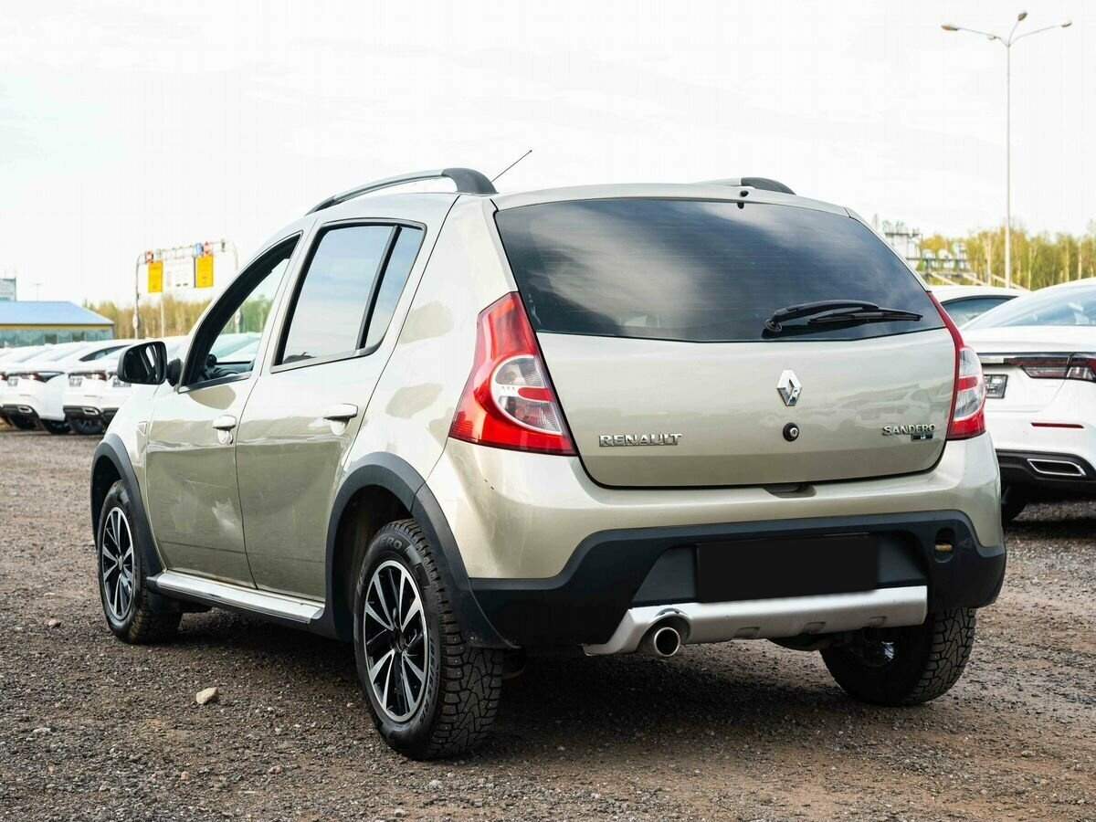 Renault Sandero Stepway, 2011 - 308 000 км. | Фото №4