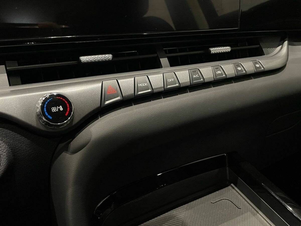 FAW Bestune T55, 2023 Фото №10