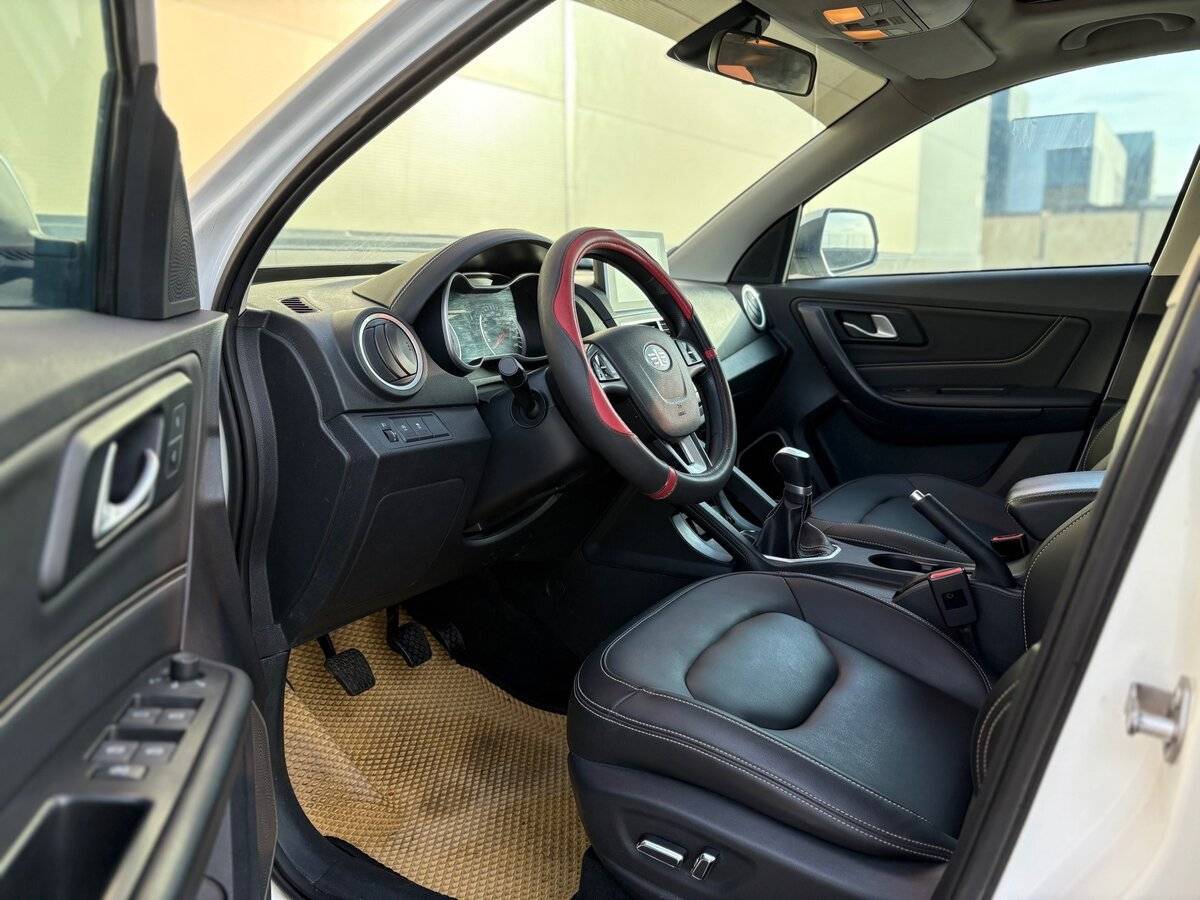 FAW Besturn X40, 2019 Фото №9