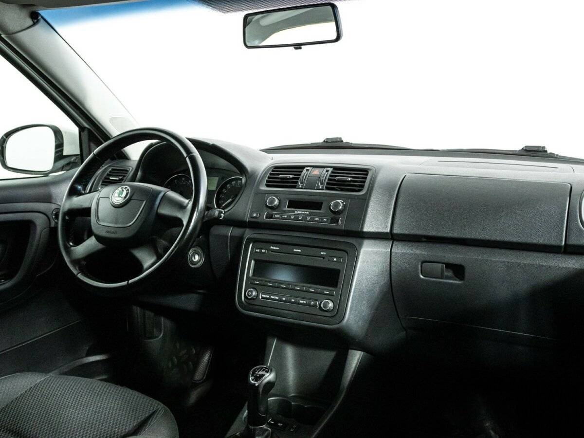 Skoda Fabia, 2011 Фото №9