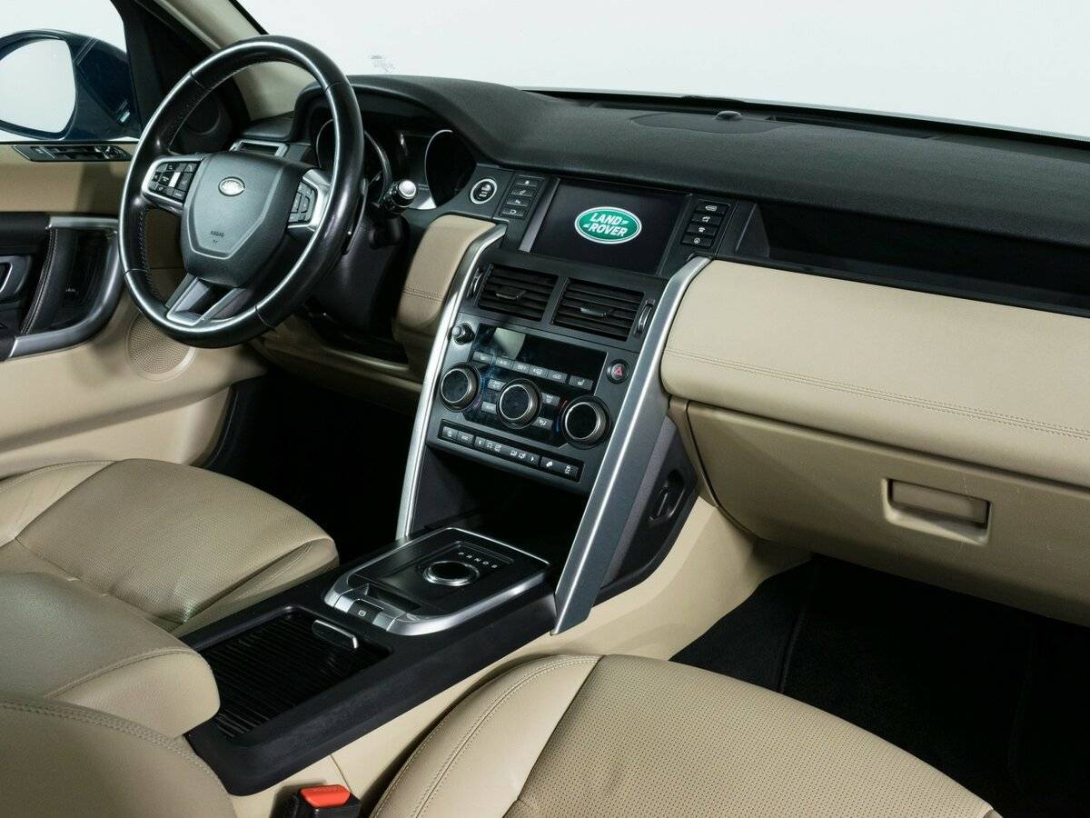 Land Rover Discovery Sport, 2017 Фото №8