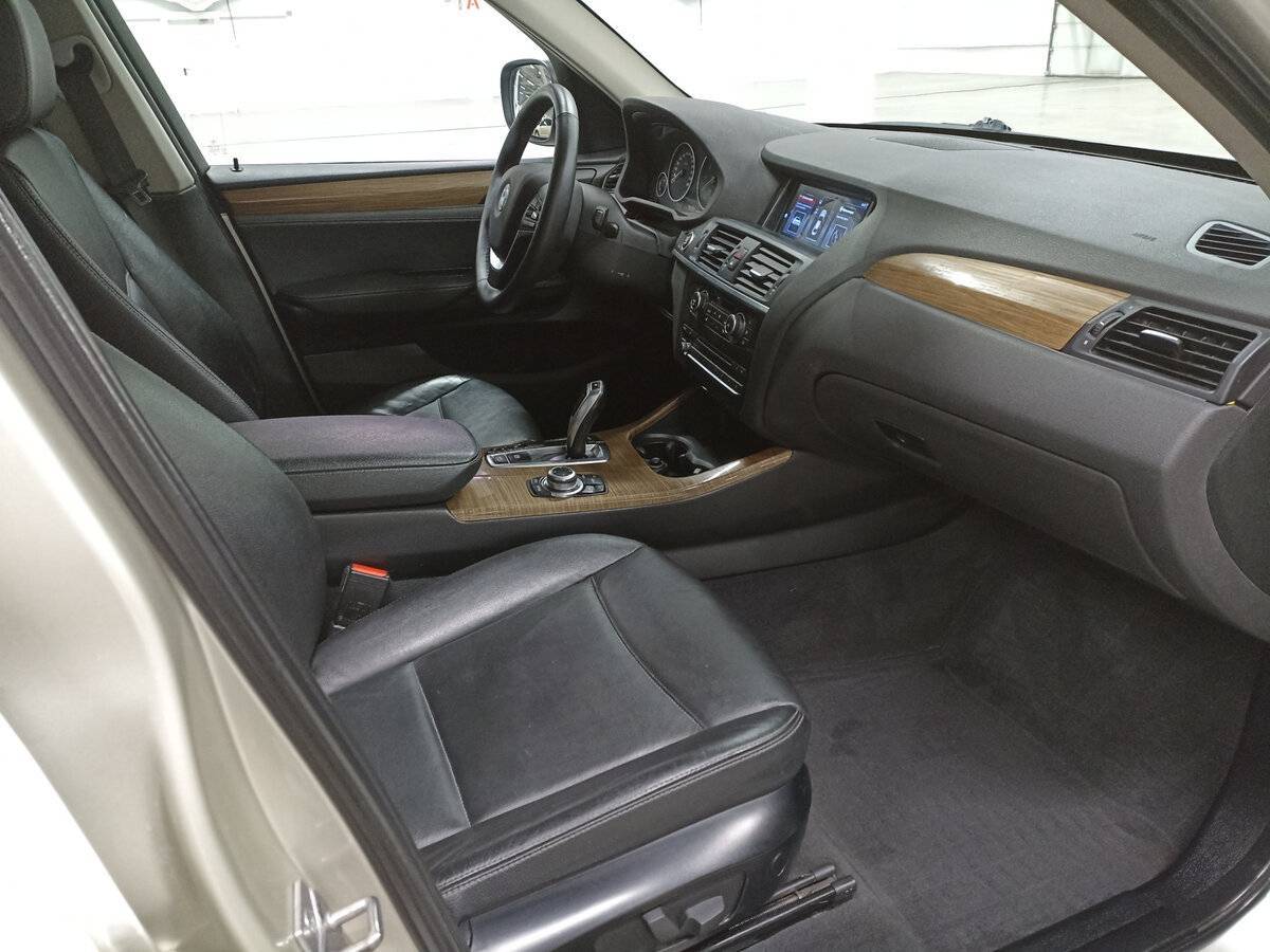 BMW X3 28i xDrive, 2011 Фото №11