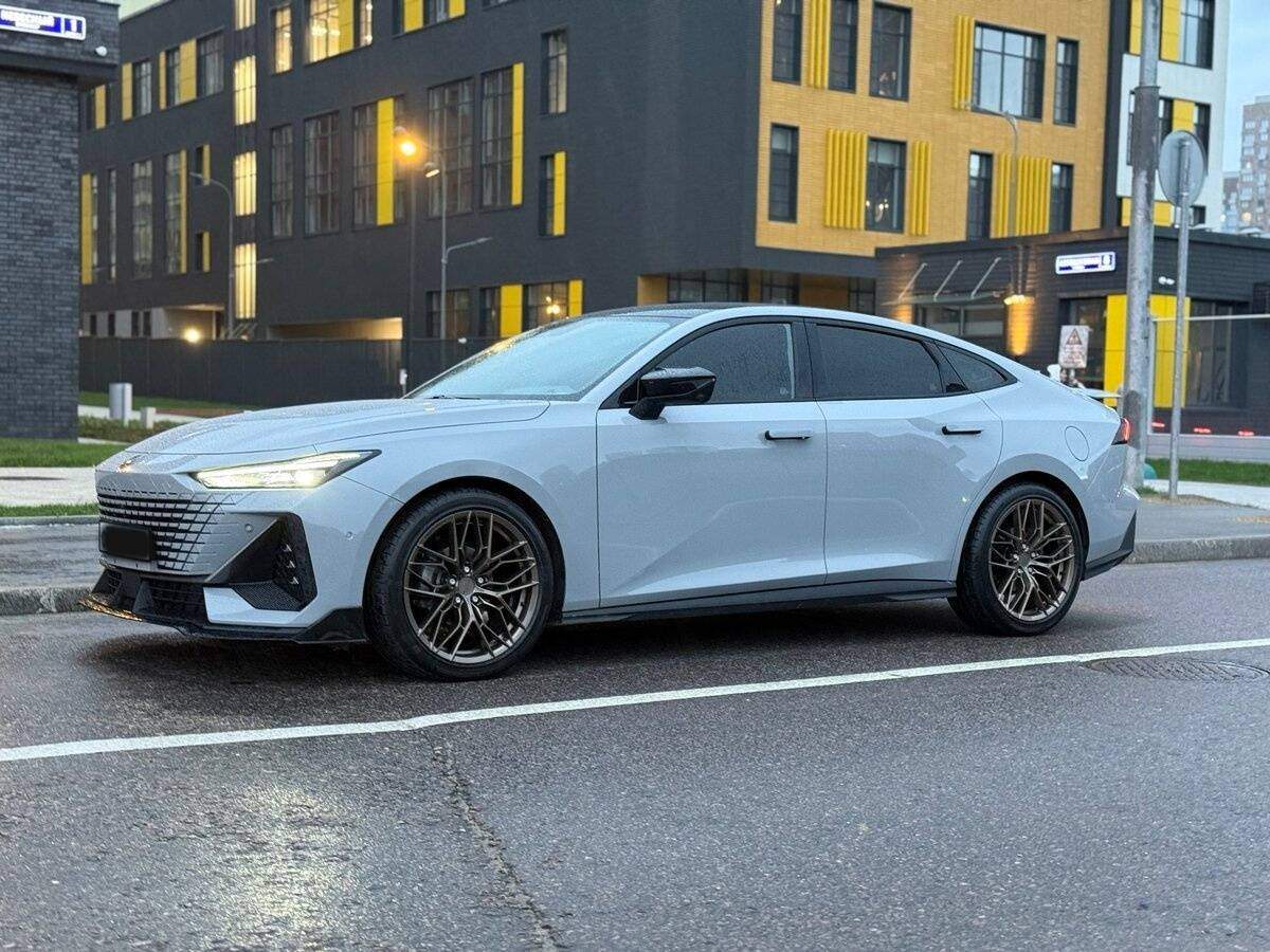 Changan UNI-V, 2024 Фото №16