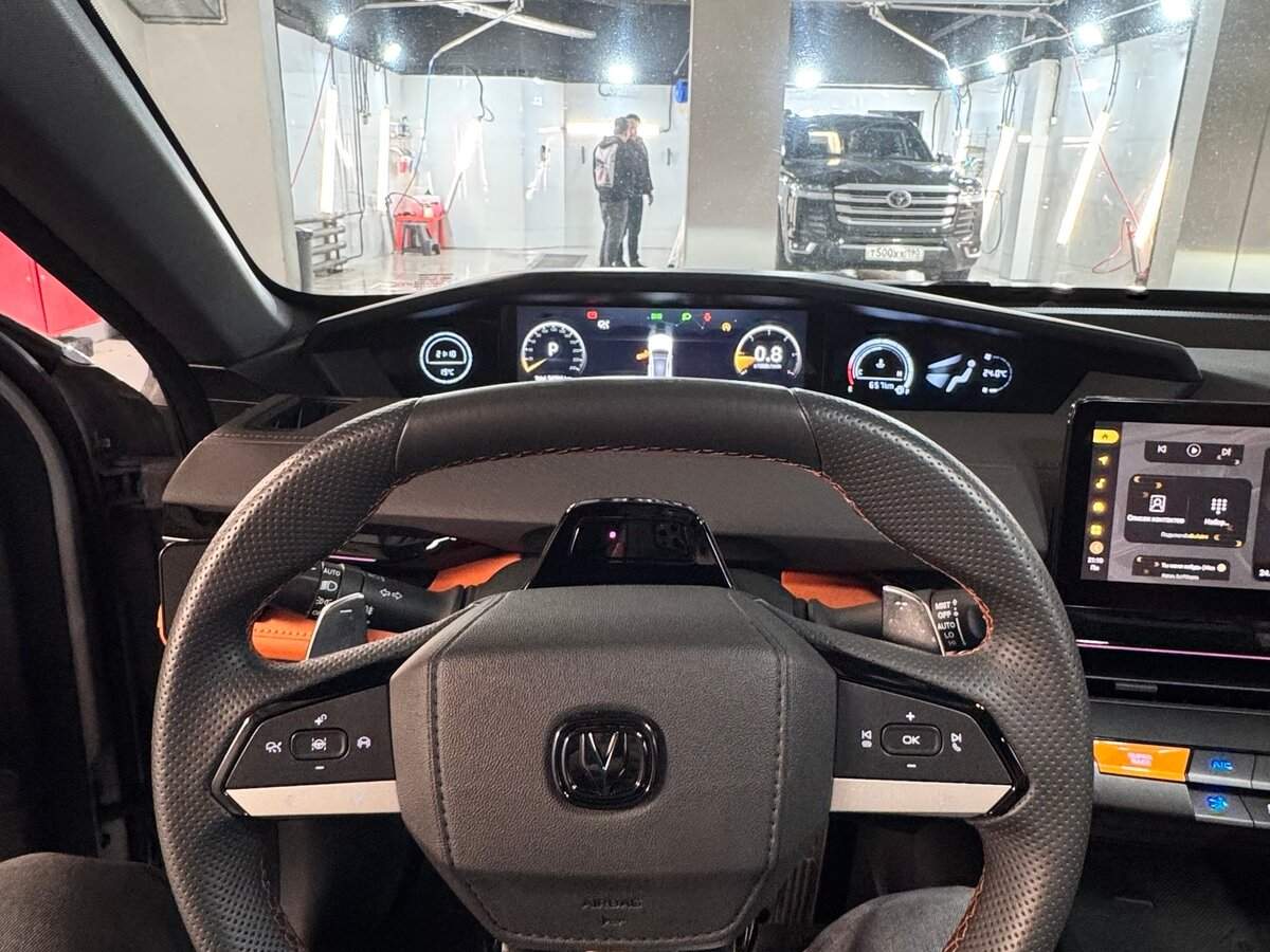 Changan UNI-V, 2024 Фото №15