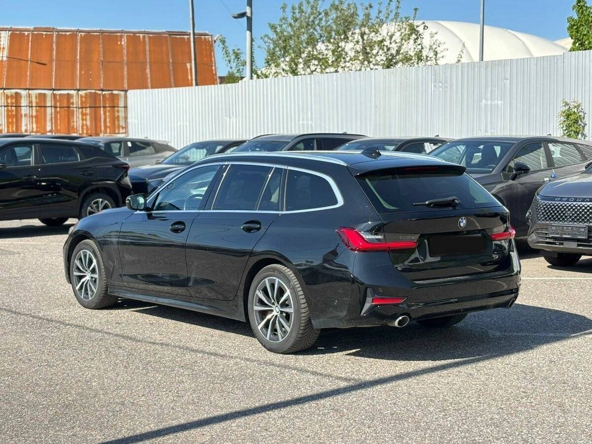 BMW 3 серии 318d, 2020 Фото №4