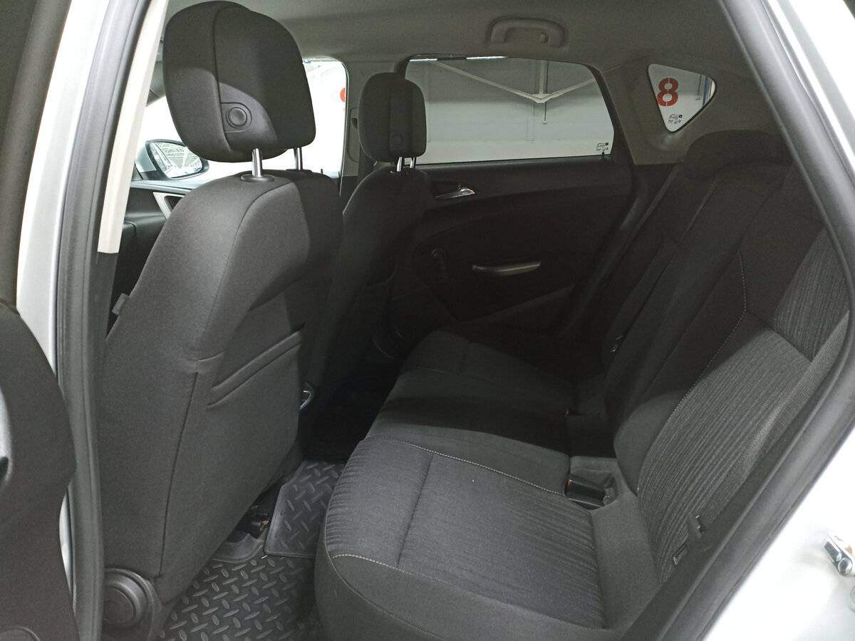 Opel Astra, 2011 Фото №12