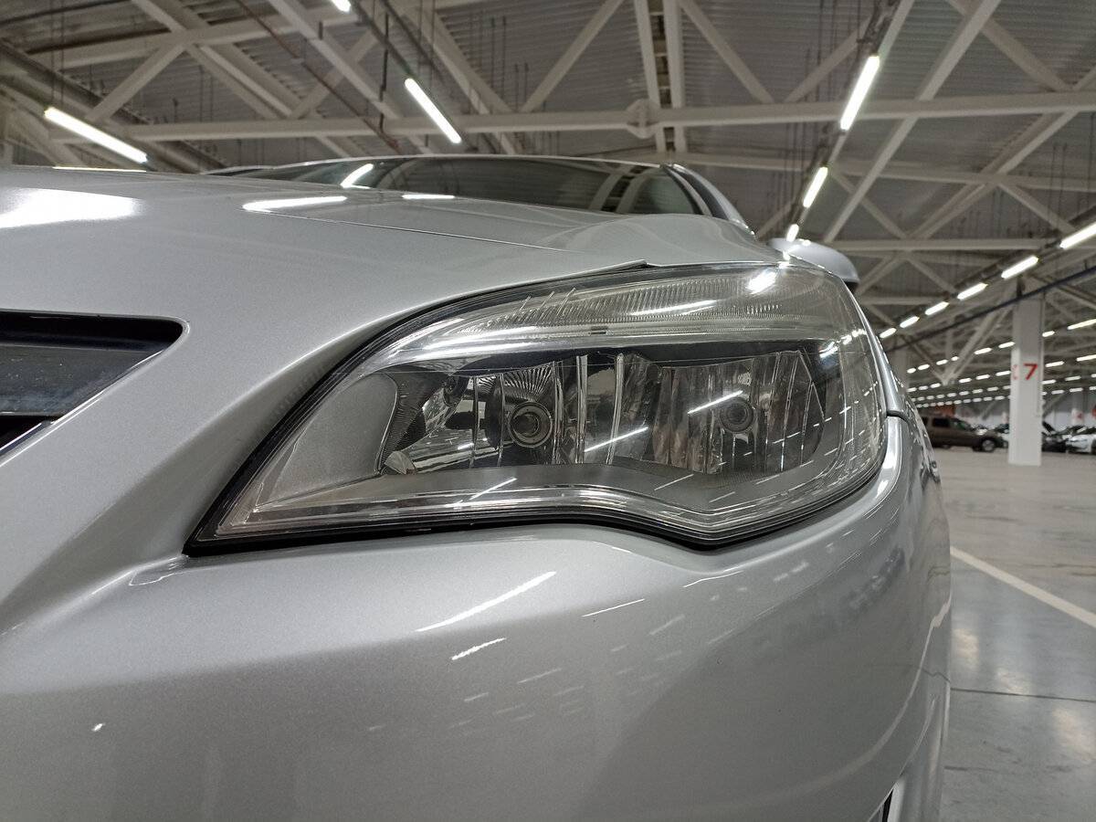 Opel Astra, 2011 Фото №17