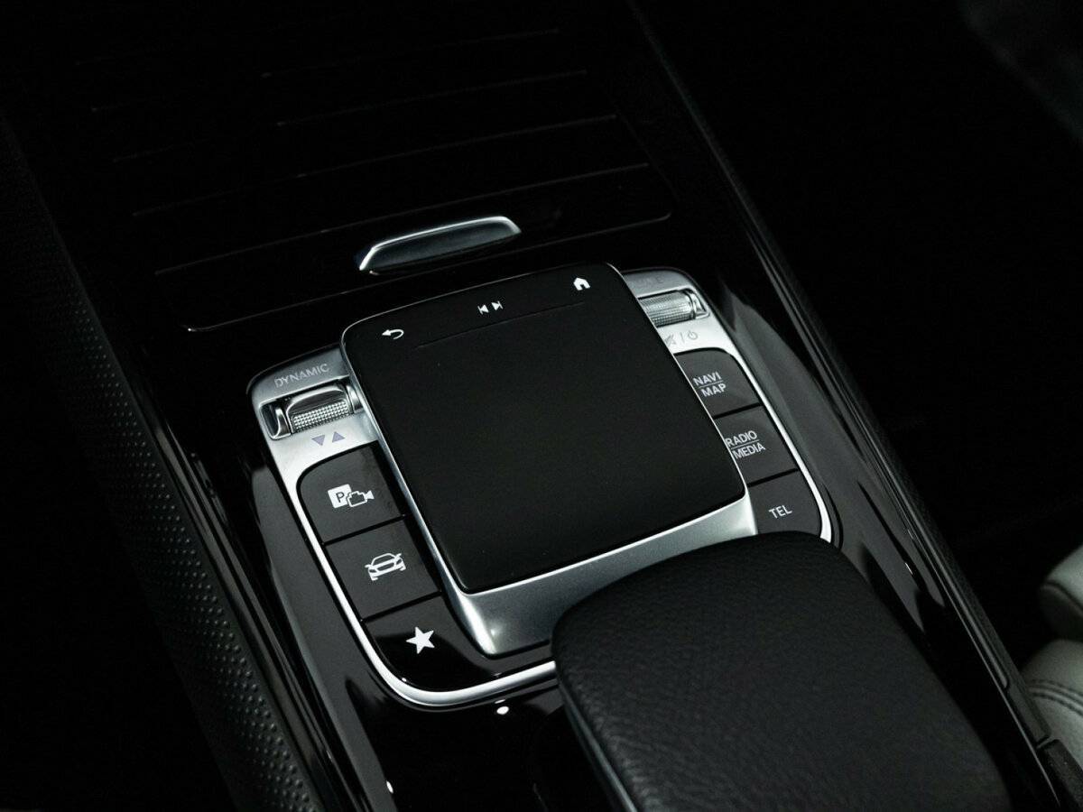 Mercedes-Benz GLB 200, 2020 Фото №18