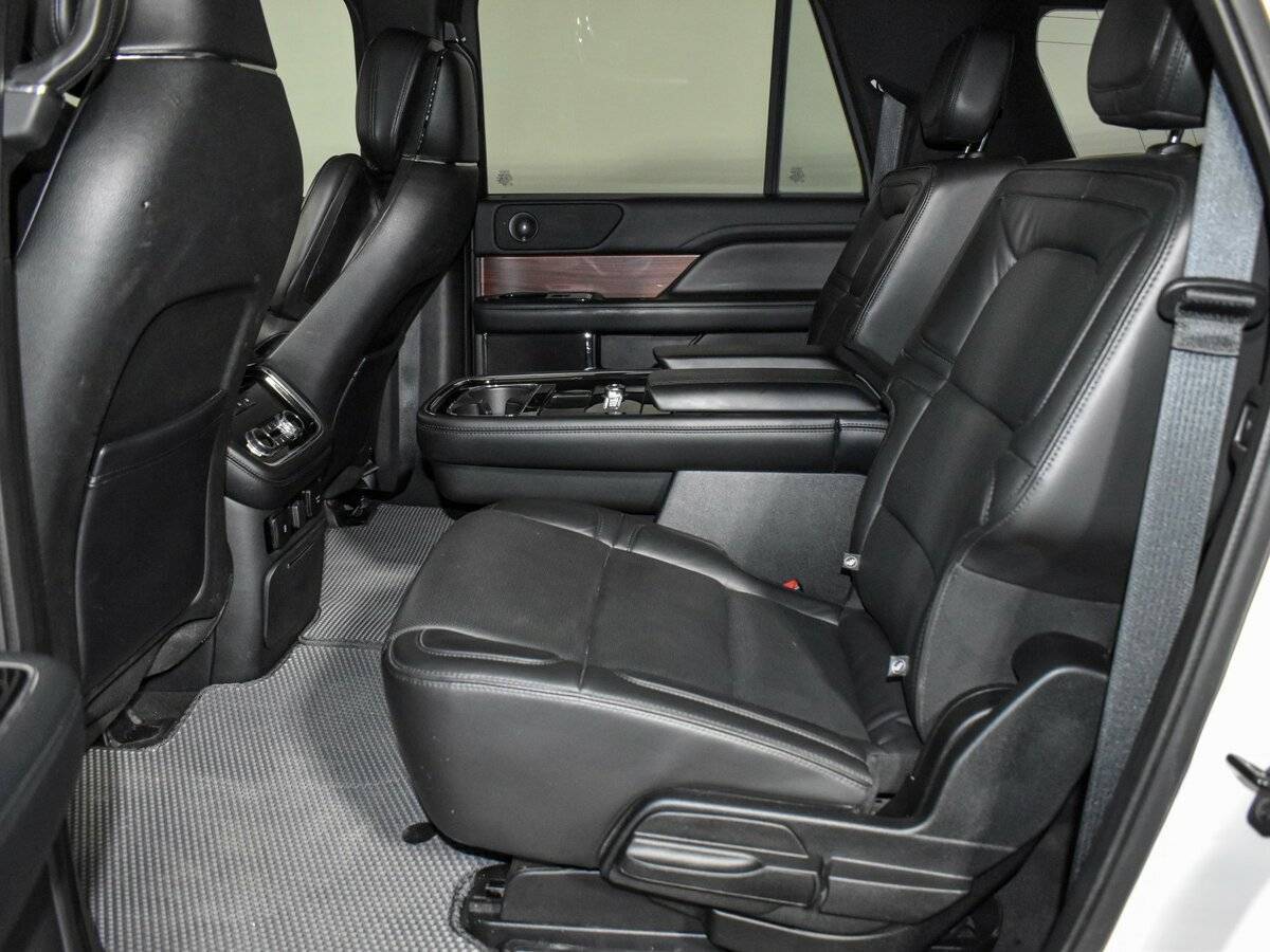 Lincoln Navigator L, 2018 Фото №11