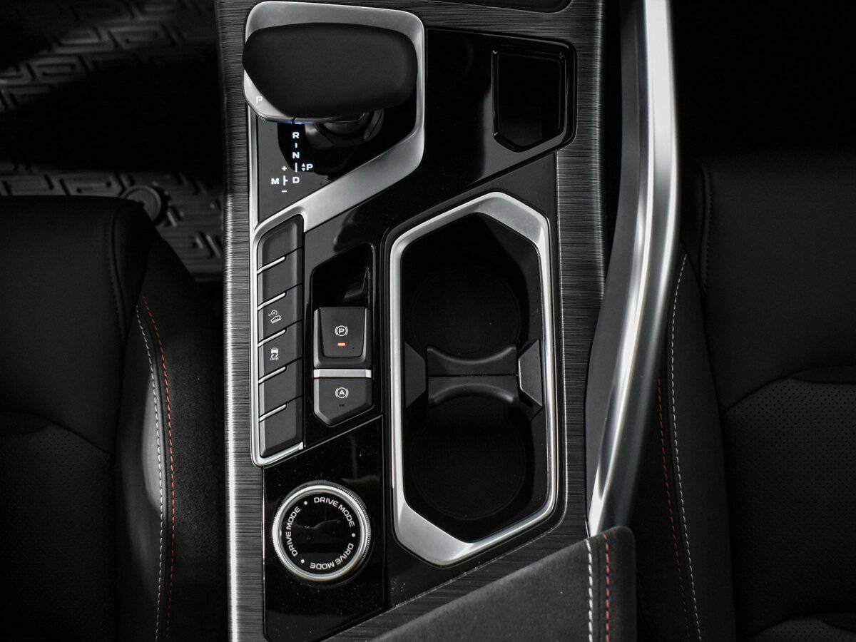 Geely Tugella, 2024 Фото №10