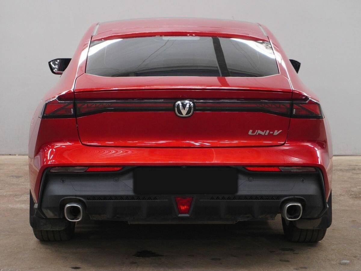 Changan UNI-V, 2023 Фото №6