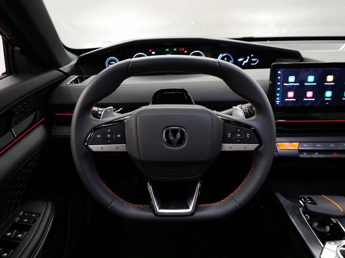 Changan UNI-V, 2023 Фото №14