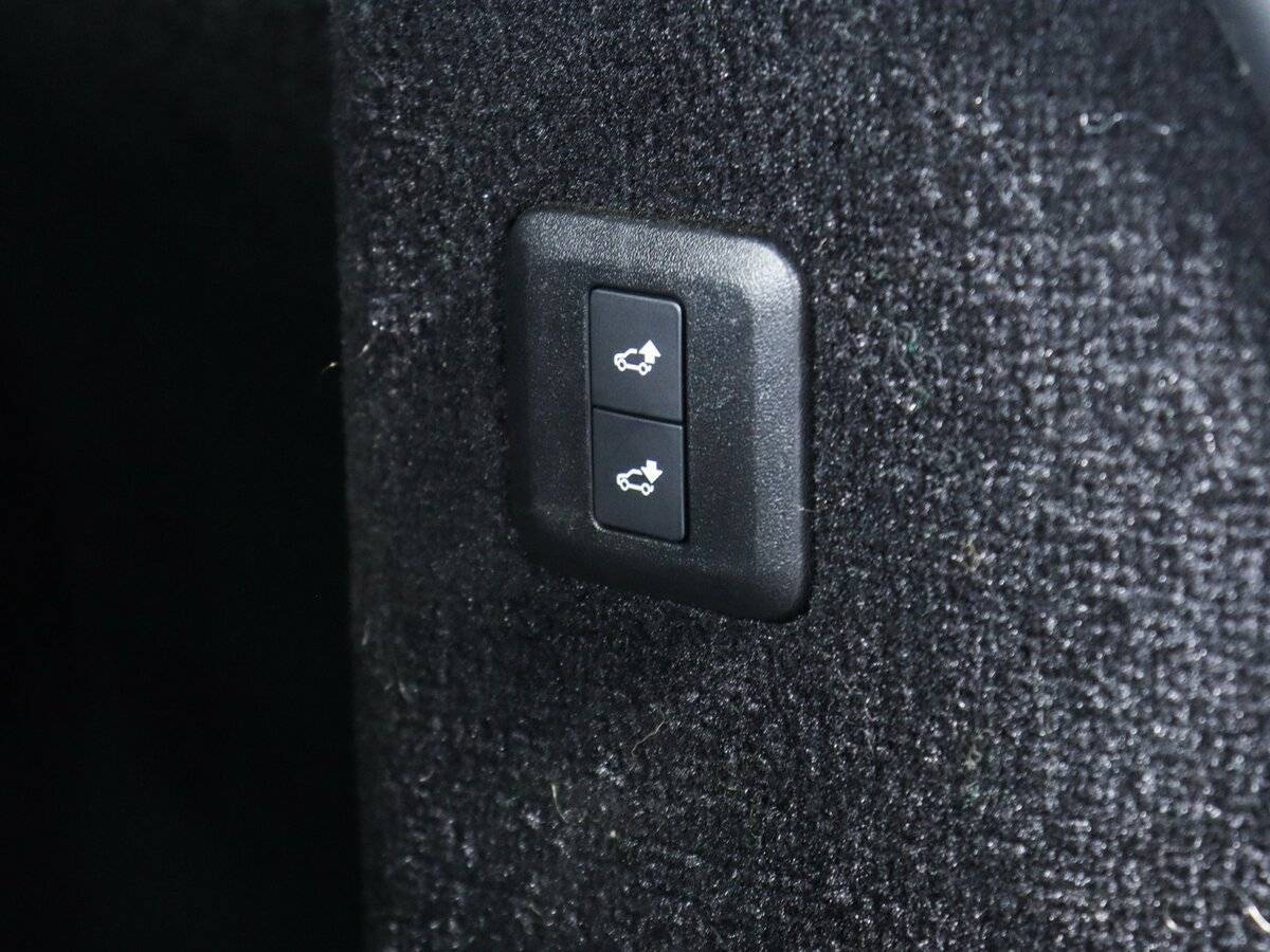 Land Rover Range Rover Sport SVR, 2021 Фото №23