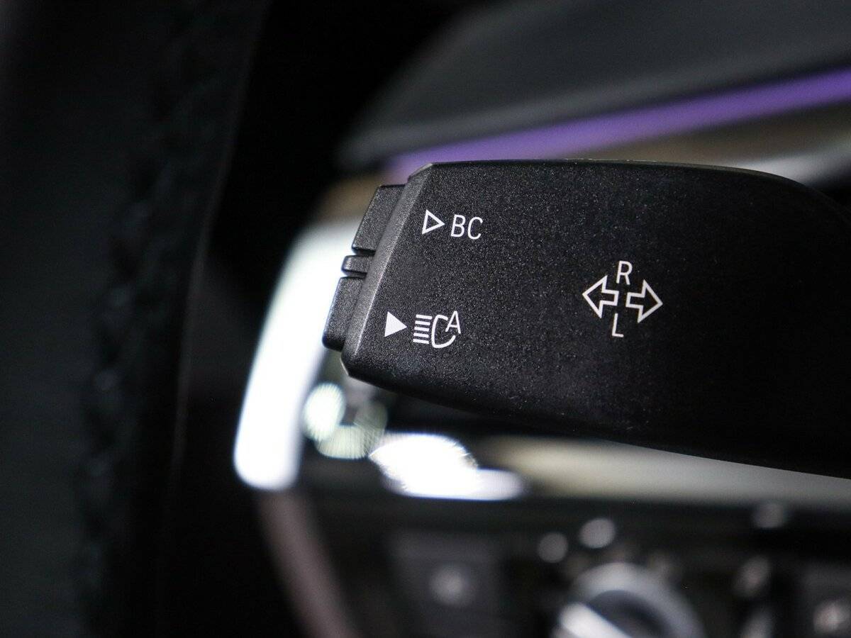 BMW 5 серии 530d xDrive, 2018 Фото №22