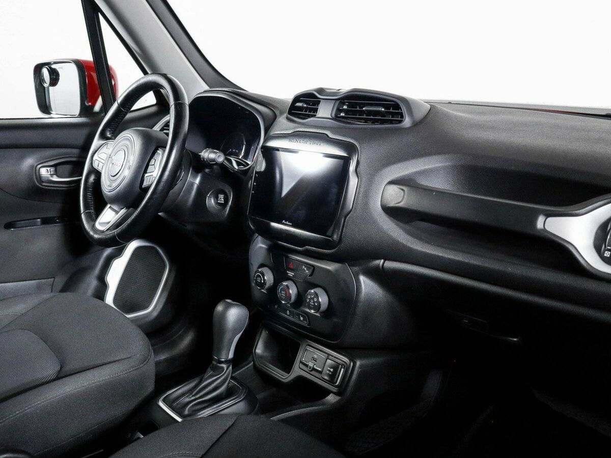 Jeep Renegade, 2018 Фото №9