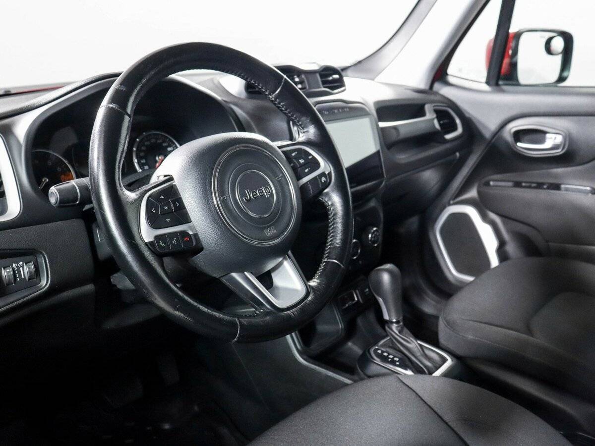 Jeep Renegade, 2018 Фото №14