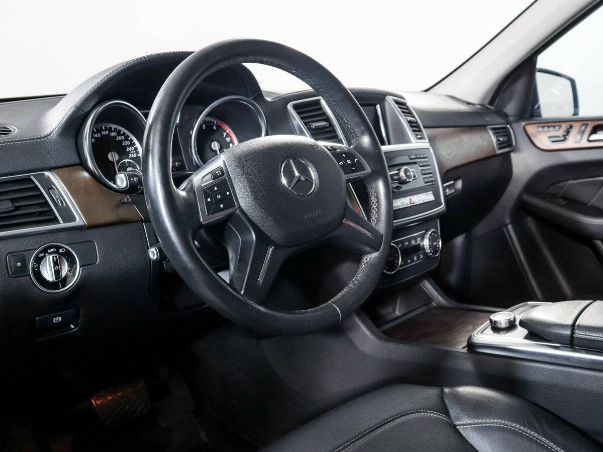 Mercedes-Benz GL-Класс 400, 2014 Фото №13