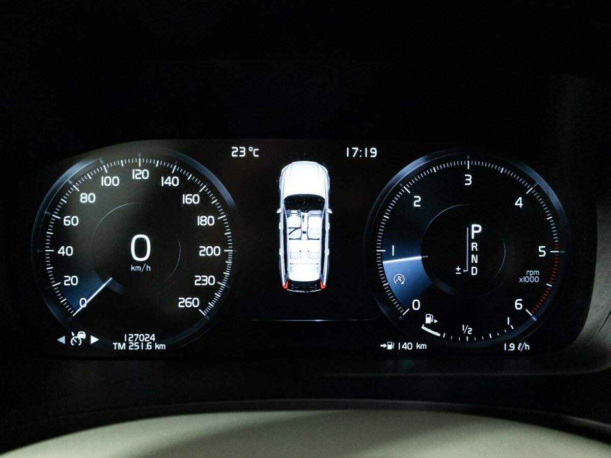 Volvo V90 Cross Country, 2017 Фото №12