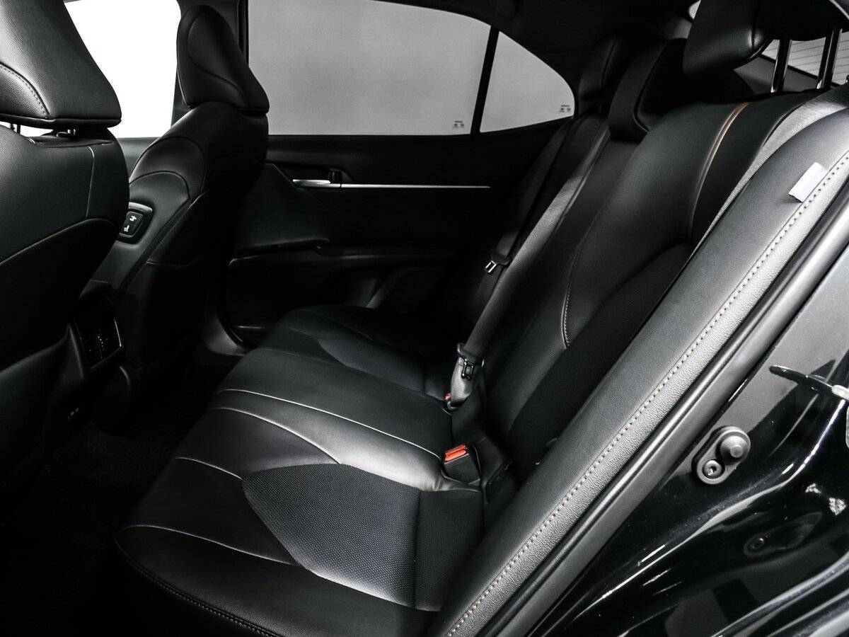 Toyota Camry, 2023 Фото №14