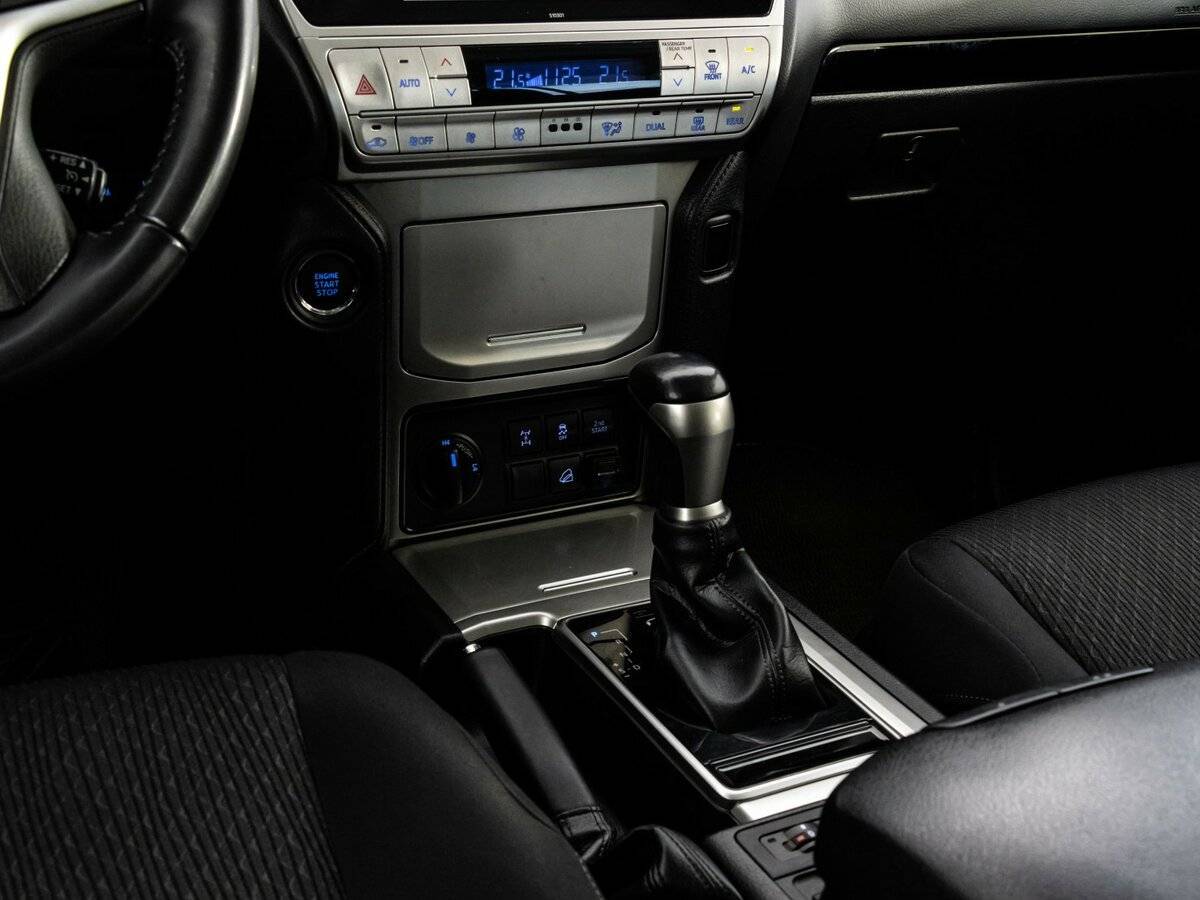 Toyota Land Cruiser Prado, 2018 Фото №11