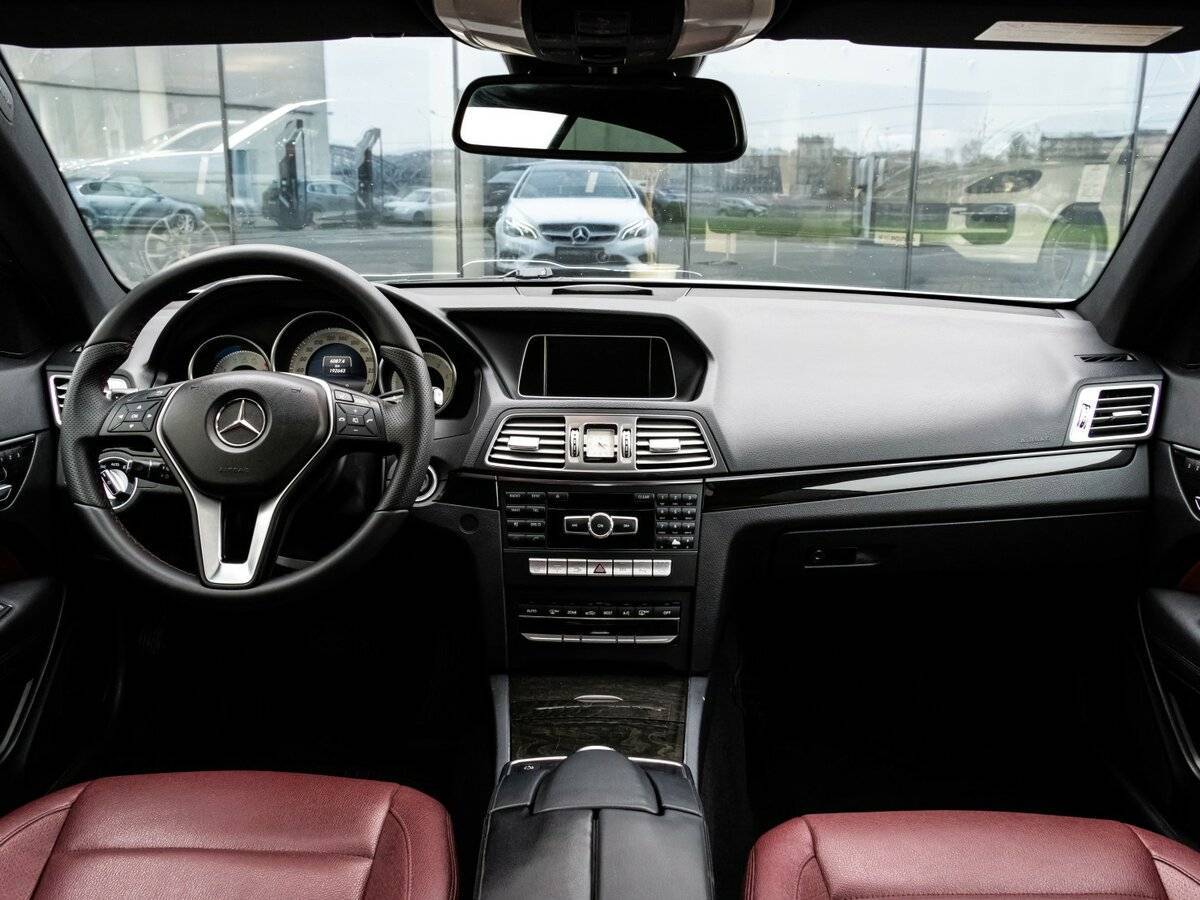 Mercedes-Benz E-Класс 200, 2013 Фото №12